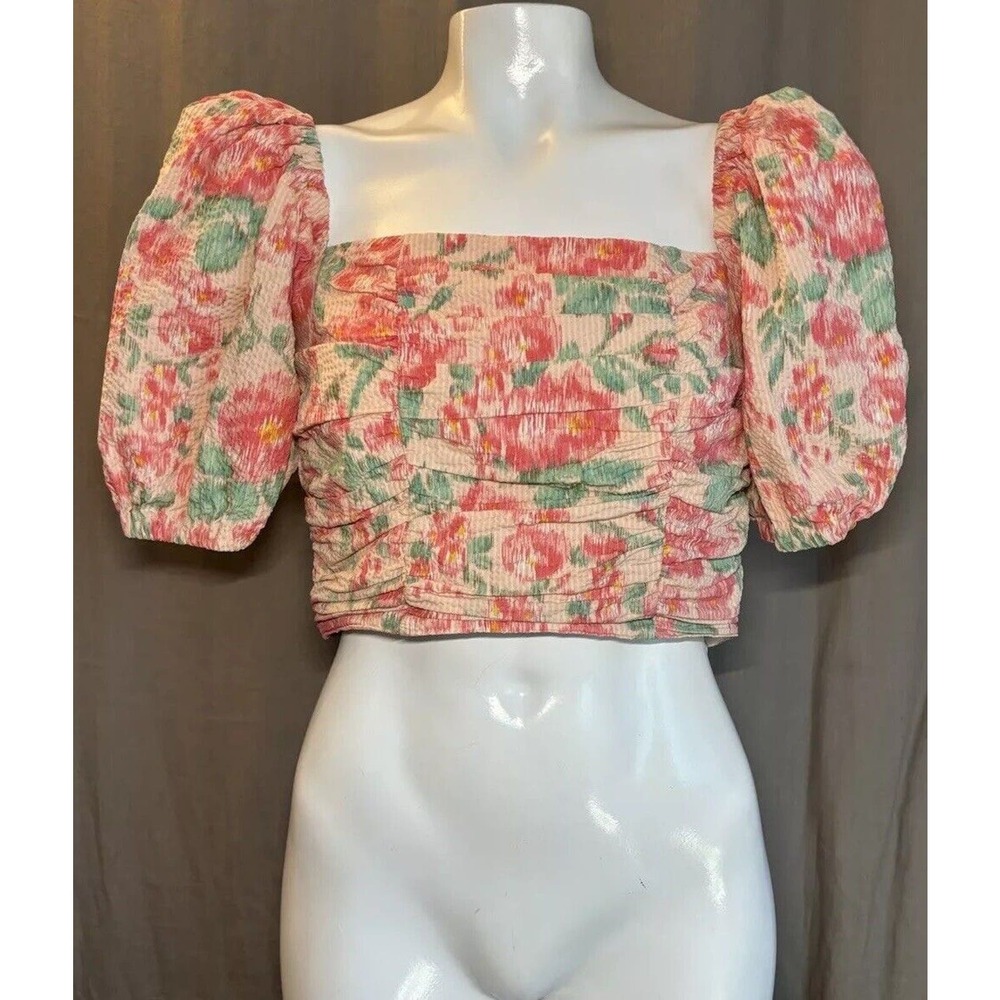 Urban Revivo Cottagecore Flowers Floral Puff Sleeve Crop Top Pink Size Size 6